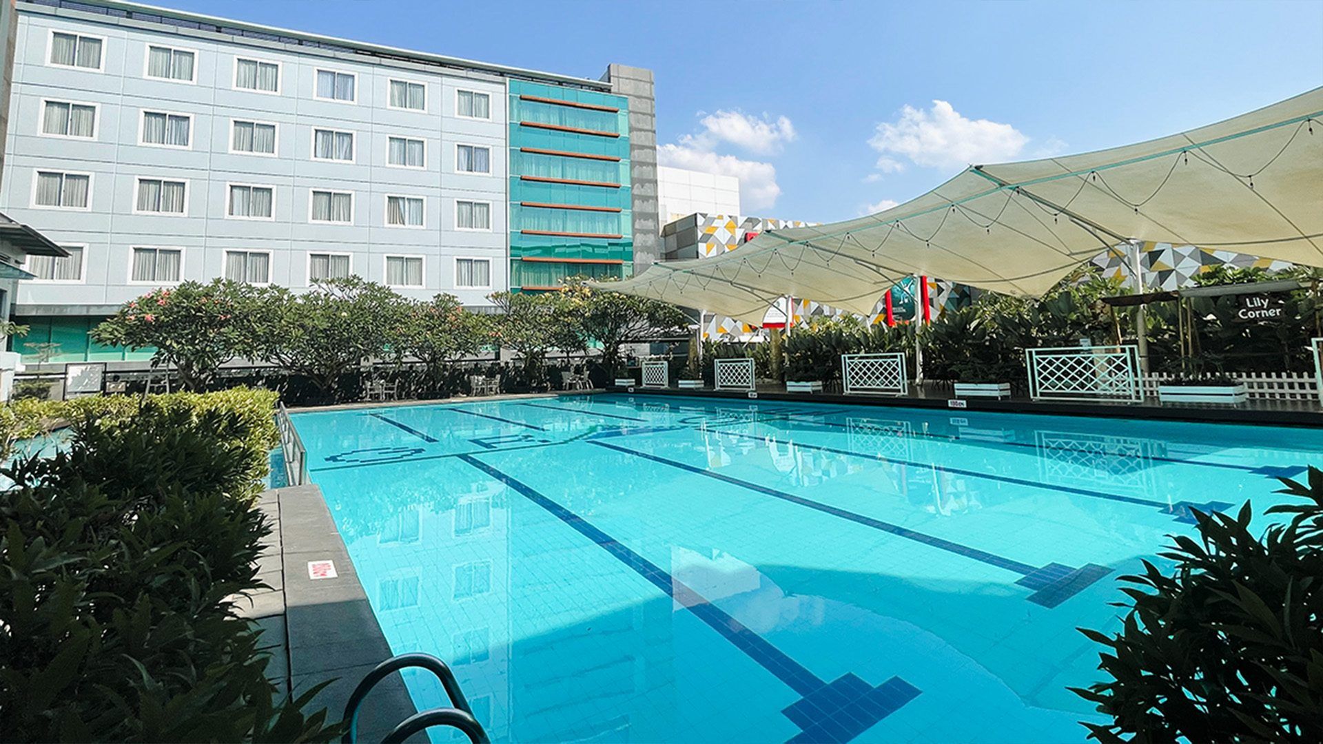 Grage Cirebon Suite